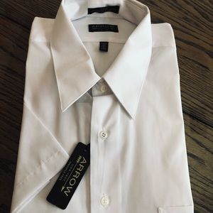 Arrow brand dress shirt . New never worn . Size 17